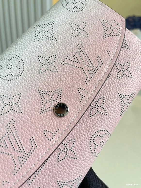 WIS VUITTON IRIS LOUIS WALLET 1019